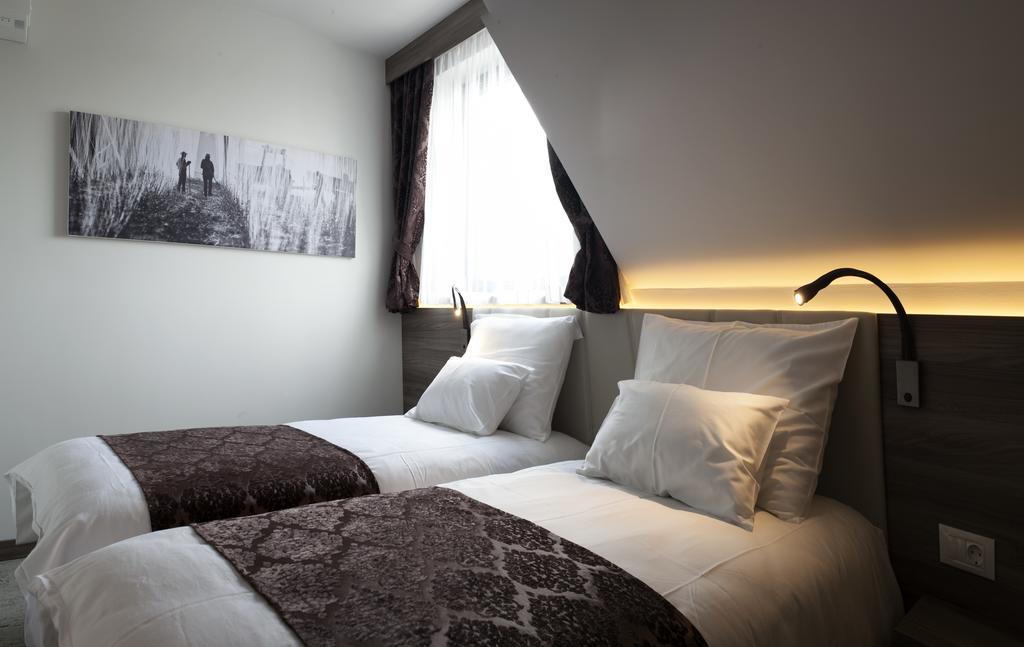 Hotel Grof Vransko Buitenkant foto